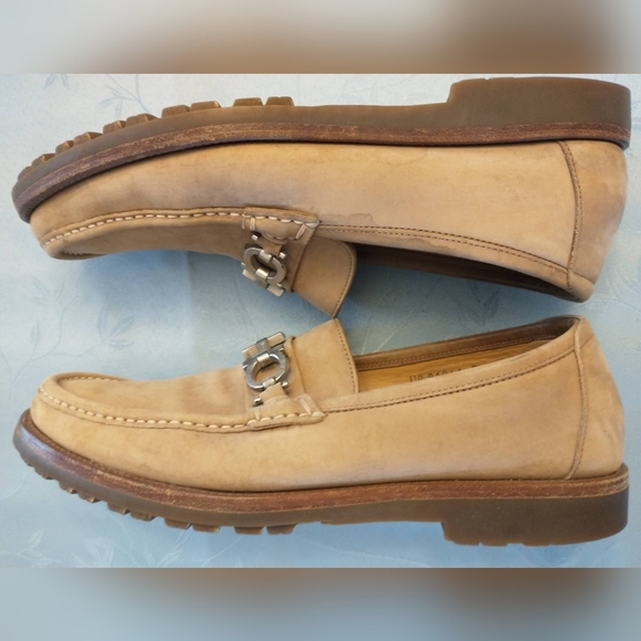 Ferragamo suede loafers sz 8 mens main image 9